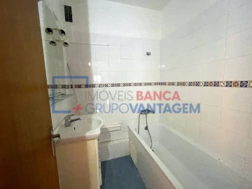 Apartamento T3 para Venda em Laranjeiro e Feijó