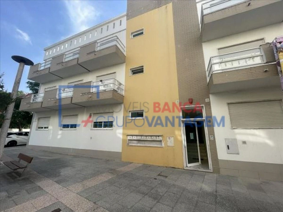 Apartamento T3 para Venda em Palhais e Coina Foto 2