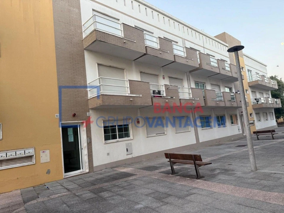 Apartamento T3 para Venda em Palhais e Coina Foto 4