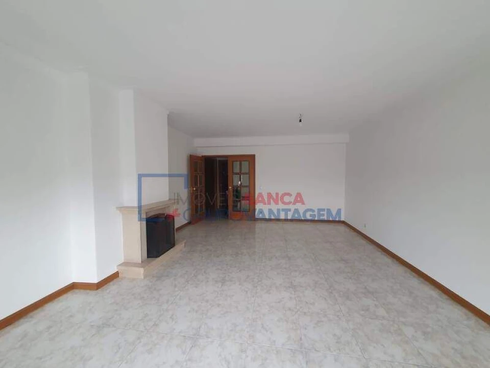 Apartamento T3 para Venda em Canelas Foto 12