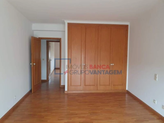 Apartamento T3 para Venda em Canelas Foto 5