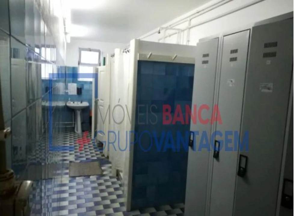 Armazém para Venda em Praia da Vitoria (Santa Cruz) Foto 12