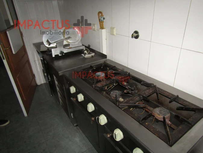 Loja para Arrendamento em Castêlo da Maia Foto 12