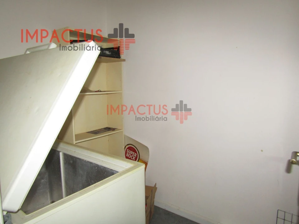 Loja para Arrendamento em Castêlo da Maia Foto 10