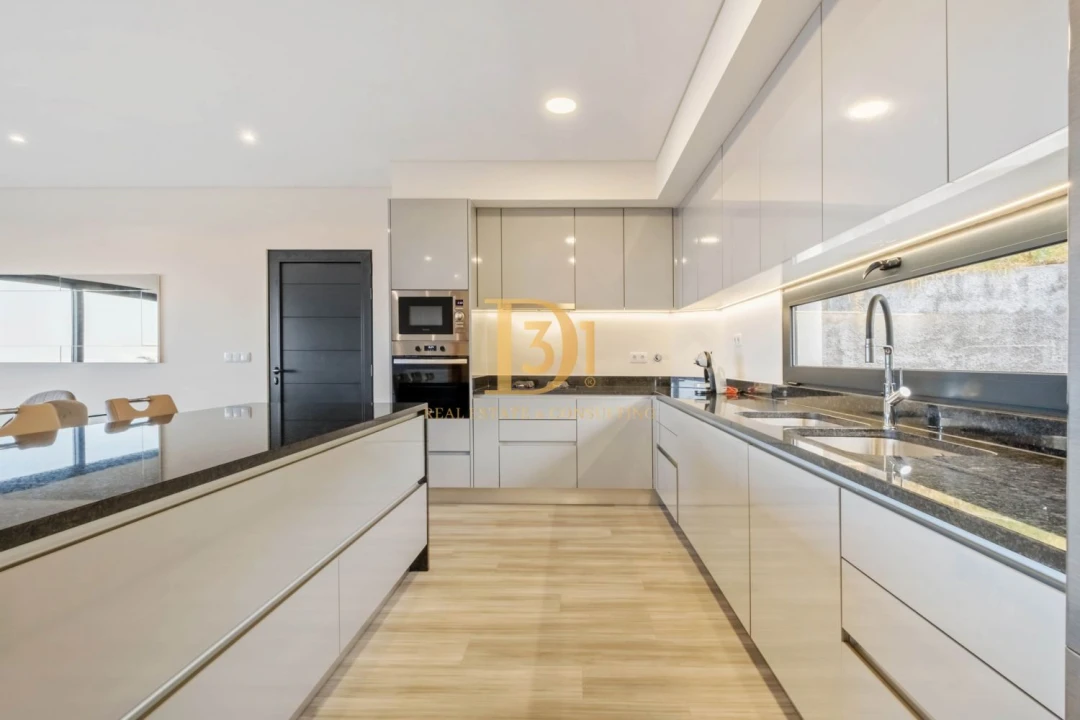 Moradia T2 para Venda em Estreito da Calheta Foto 10