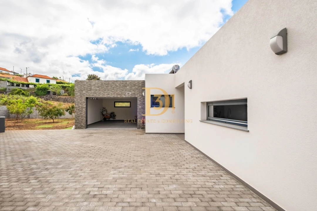 Moradia T2 para Venda em Estreito da Calheta Foto 6