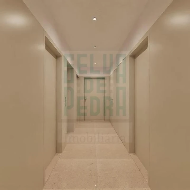 Apartamento T0 para Venda em Paranhos Foto 10