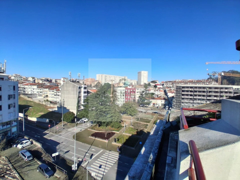 Apartamento T4 para Venda em Bonfim Foto 1