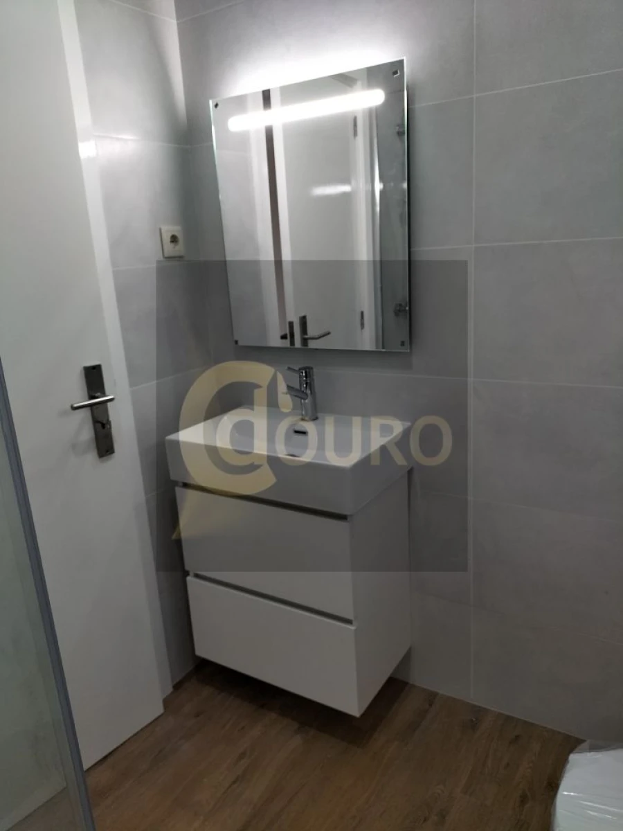 Apartamento T3 para Venda em Aguas Santas Foto 24