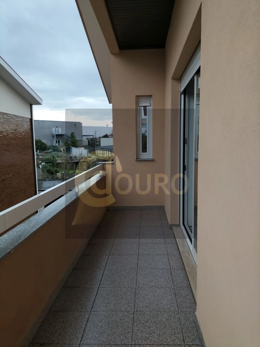 Apartamento T3 para Venda em Aguas Santas Foto 12