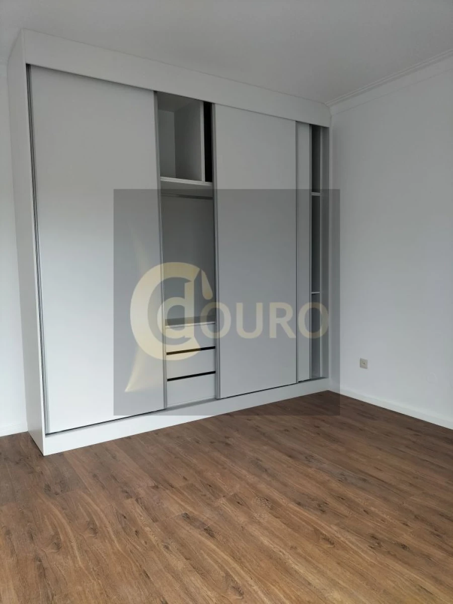 Apartamento T3 para Venda em Aguas Santas Foto 19