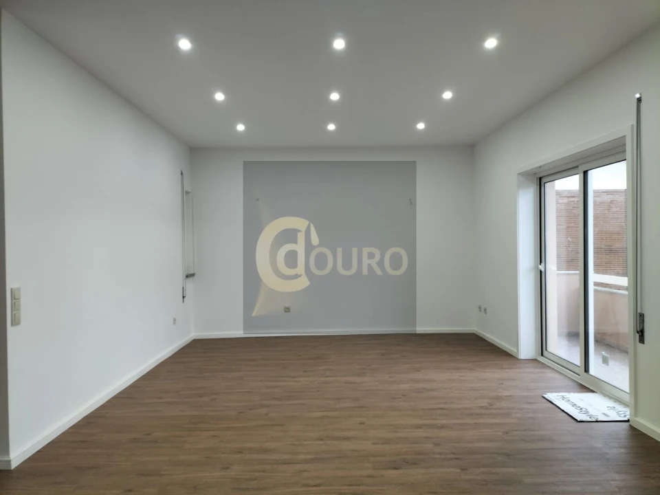 Apartamento T3 para Venda em Aguas Santas Foto 5