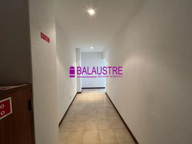 Loja para Arrendamento em Matosinhos e Leça da Palmeira Foto 8