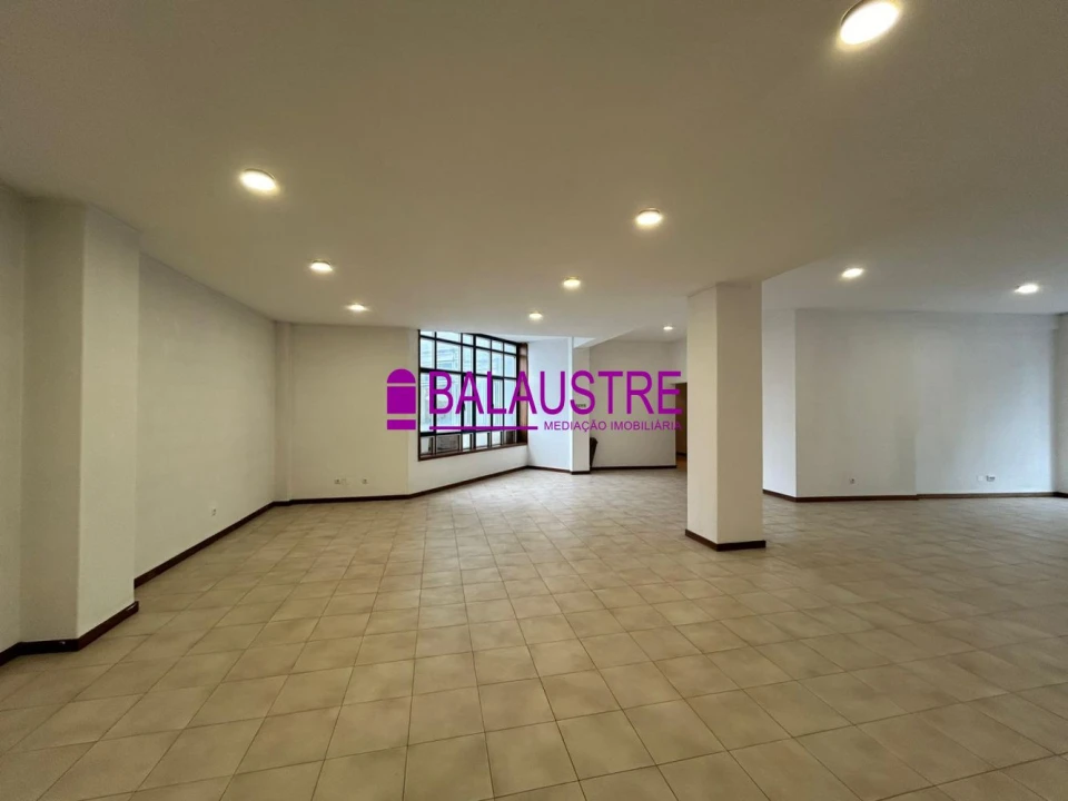 Loja para Arrendamento em Matosinhos e Leça da Palmeira Foto 9