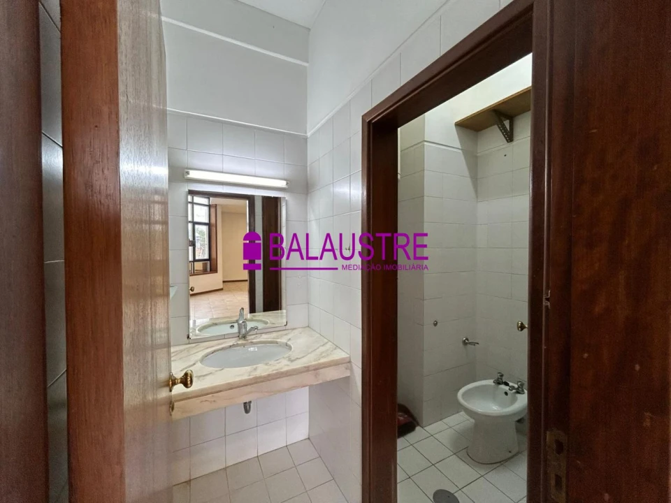 Loja para Arrendamento em Matosinhos e Leça da Palmeira Foto 16