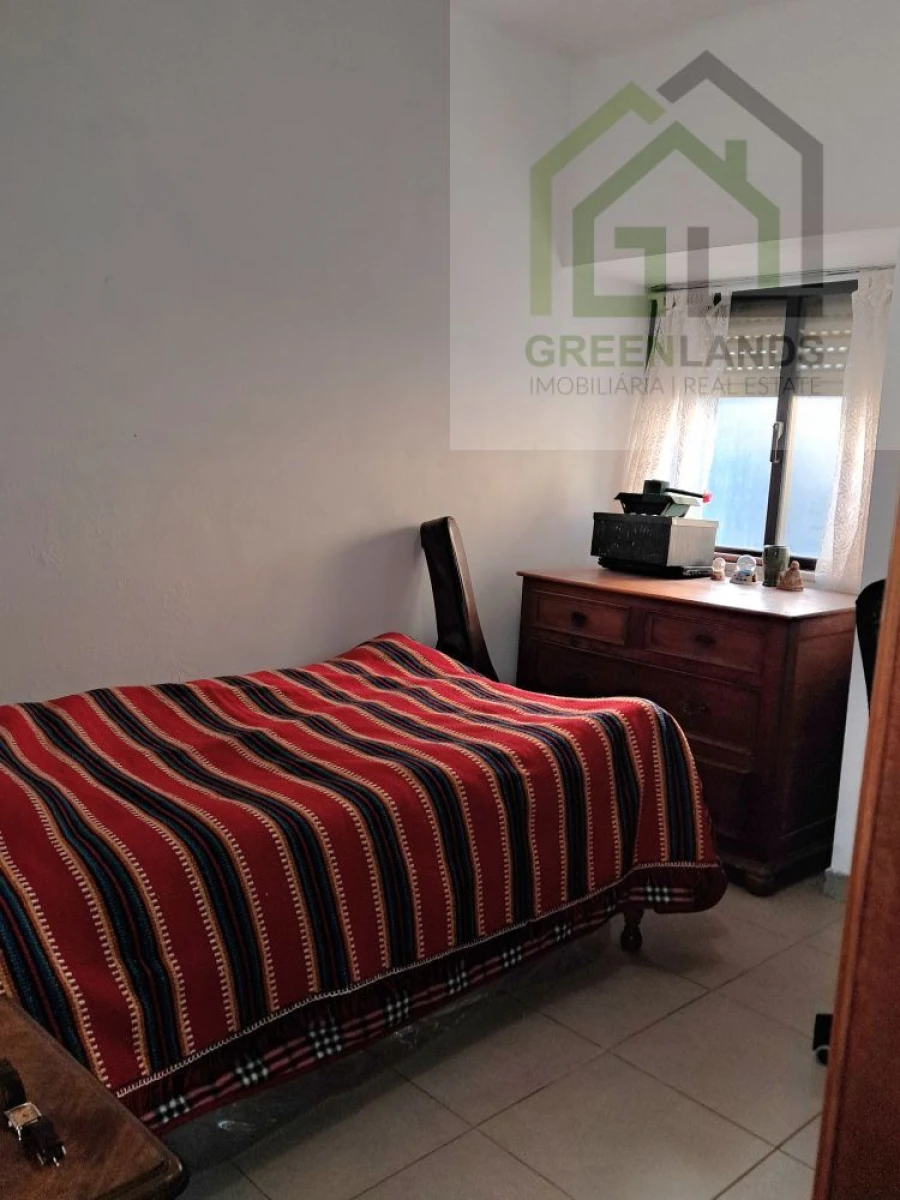 Moradia T1 para Venda em Mouronho Foto 8