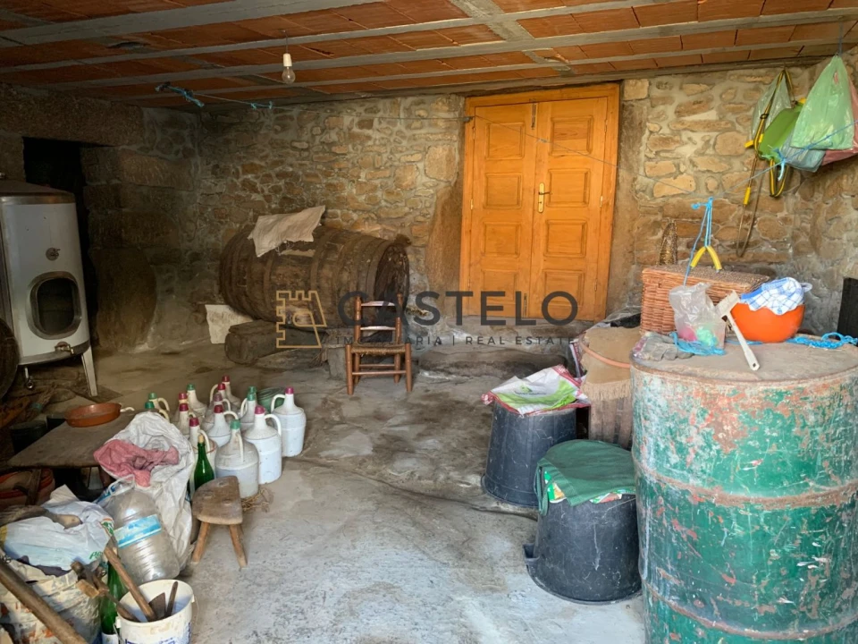 Moradia T3 para Venda em Almeida Foto 36