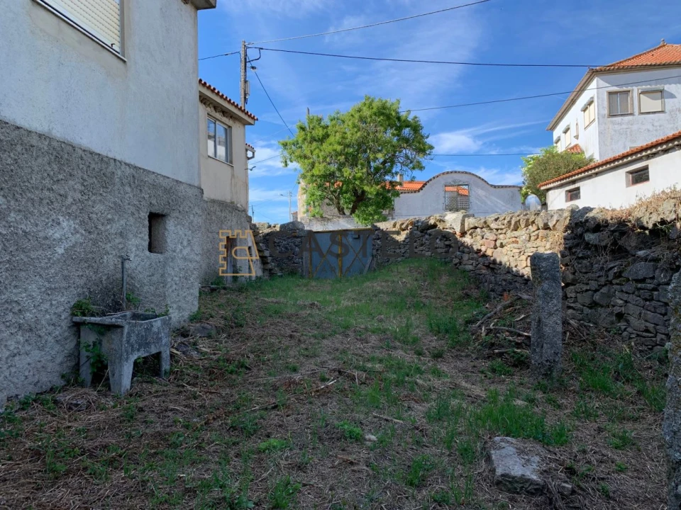 Moradia T3 para Venda em Almeida Foto 4