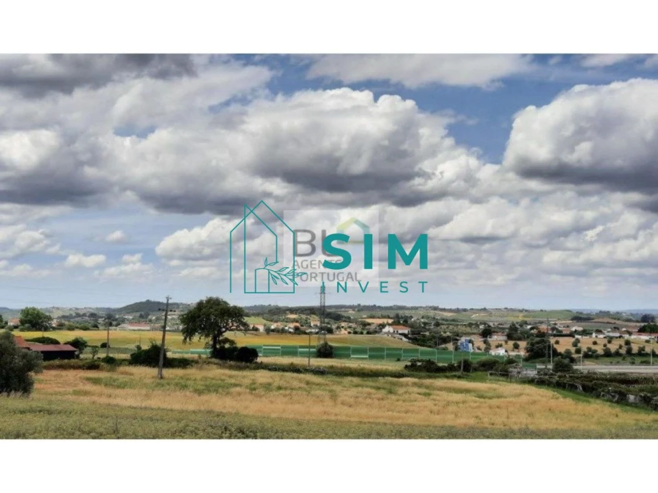 Terreno para Venda em Romeira e Várzea Foto 1