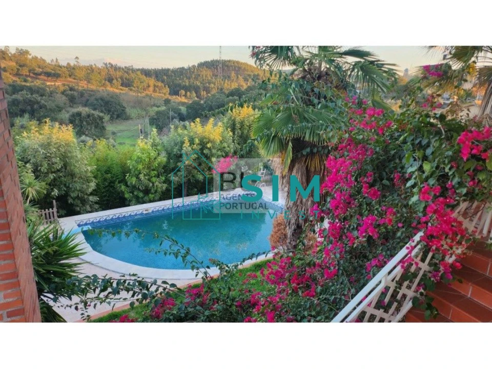 Moradia T5 para Venda em São Pedro de Tomar Foto 1