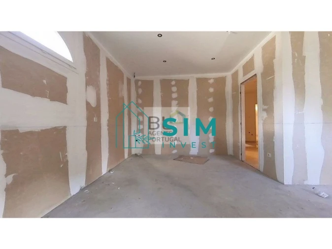 Moradia T4 para Venda em Além da Ribeira e Pedreira Foto 13