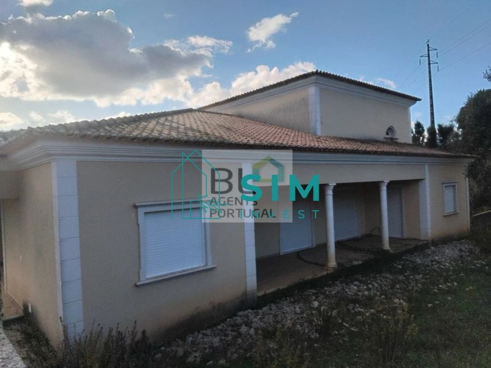 Moradia T4 para Venda em Além da Ribeira e Pedreira Foto 22