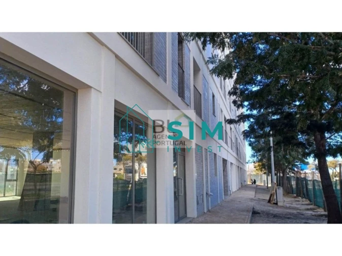 Apartamento T3 para Venda em Quelfes Foto 4