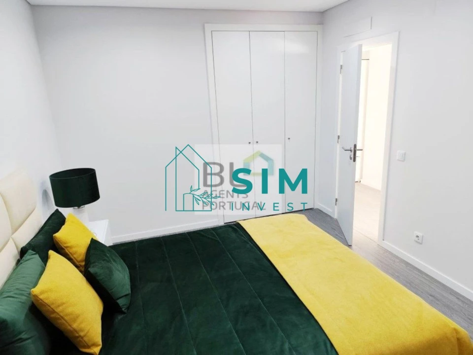 Apartamento T3 para Venda em Quelfes Foto 8