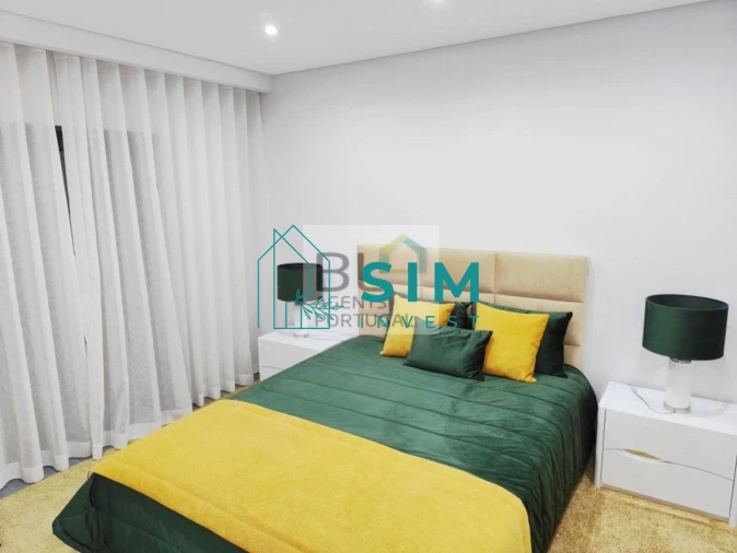 Apartamento T3 para Venda em Quelfes Foto 7