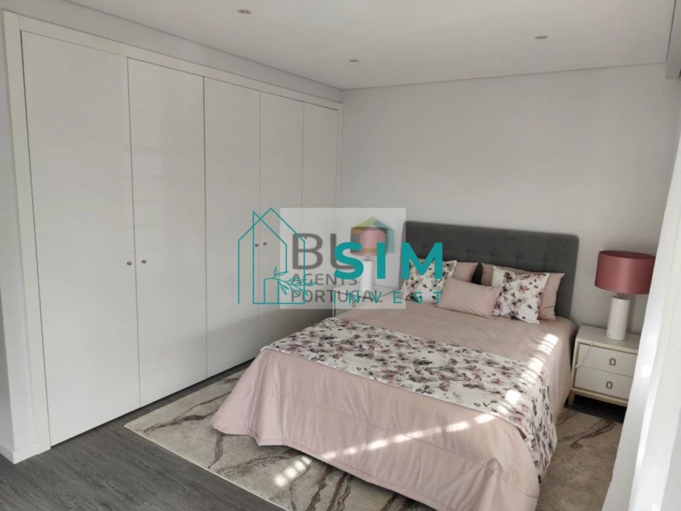 Apartamento T3 para Venda em Quelfes Foto 9