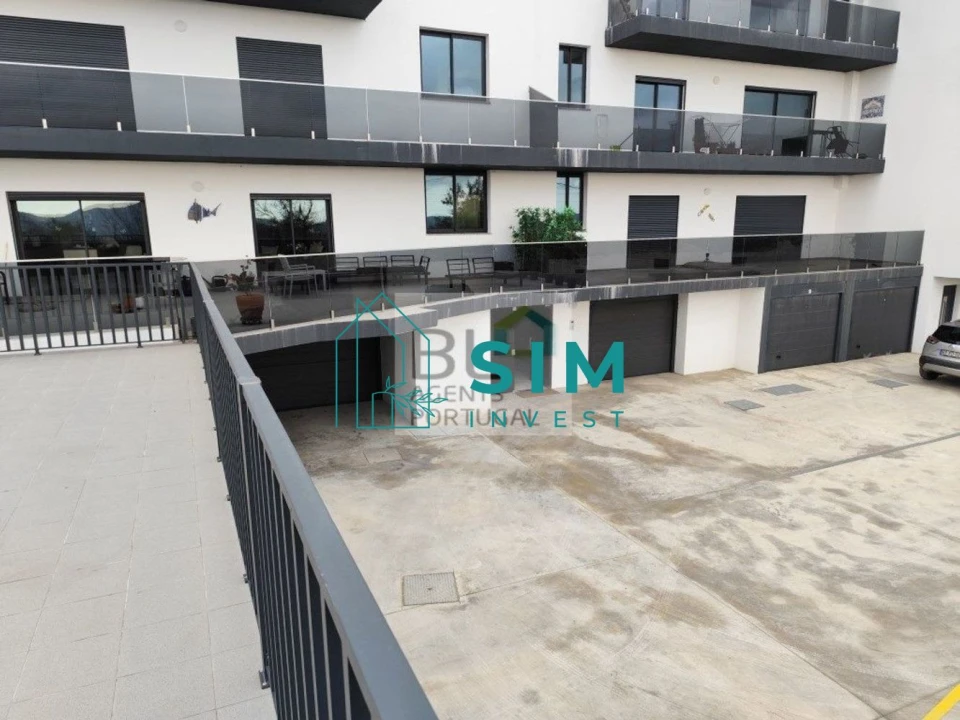 Apartamento T5 para Venda em São Brás de Alportel Foto 1