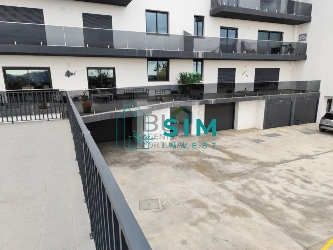 Apartamento T5 para Venda em São Brás de Alportel Foto 1