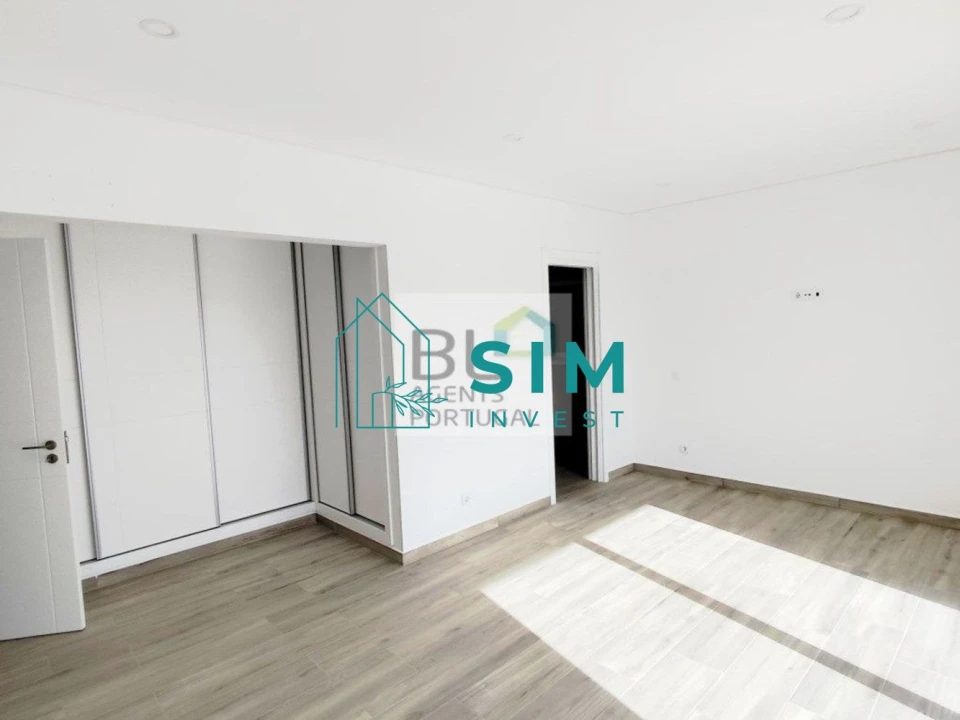 Moradia T4 para Venda em Altura Foto 21