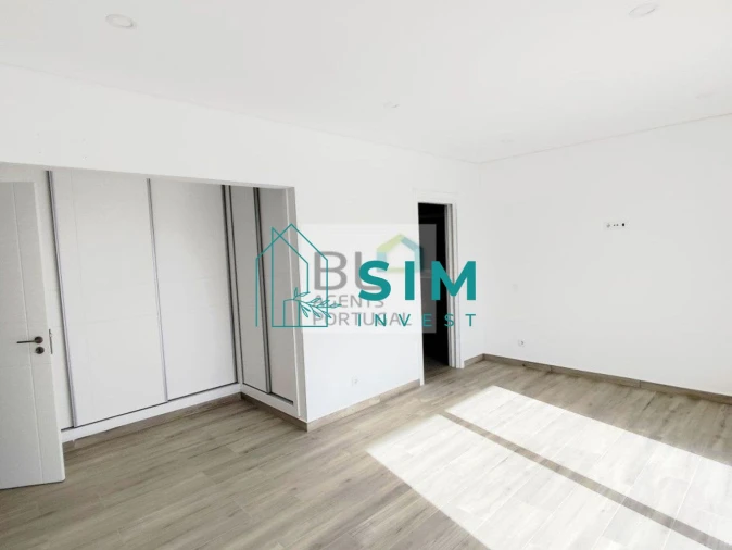 Moradia T4 para Venda em Altura Foto 21