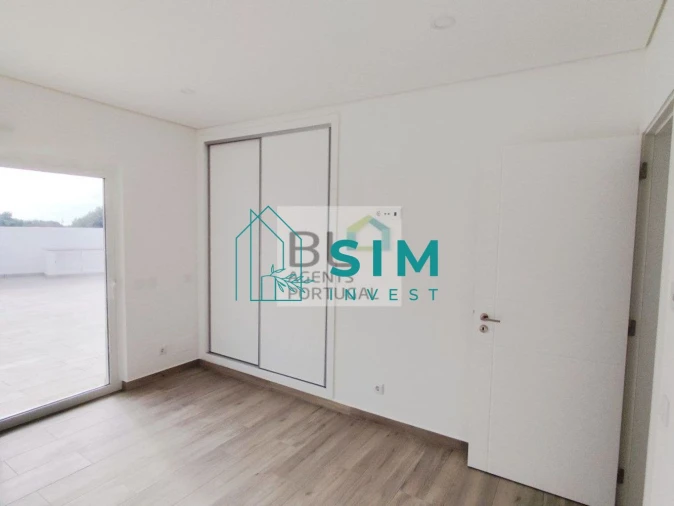 Moradia T4 para Venda em Altura Foto 20