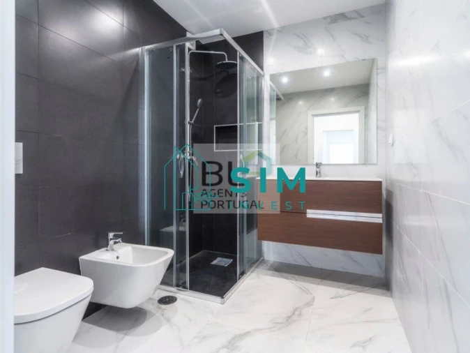 Apartamento T2 para Venda em Quelfes Foto 9