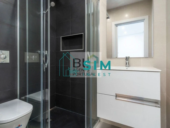 Apartamento T2 para Venda em Quelfes Foto 8