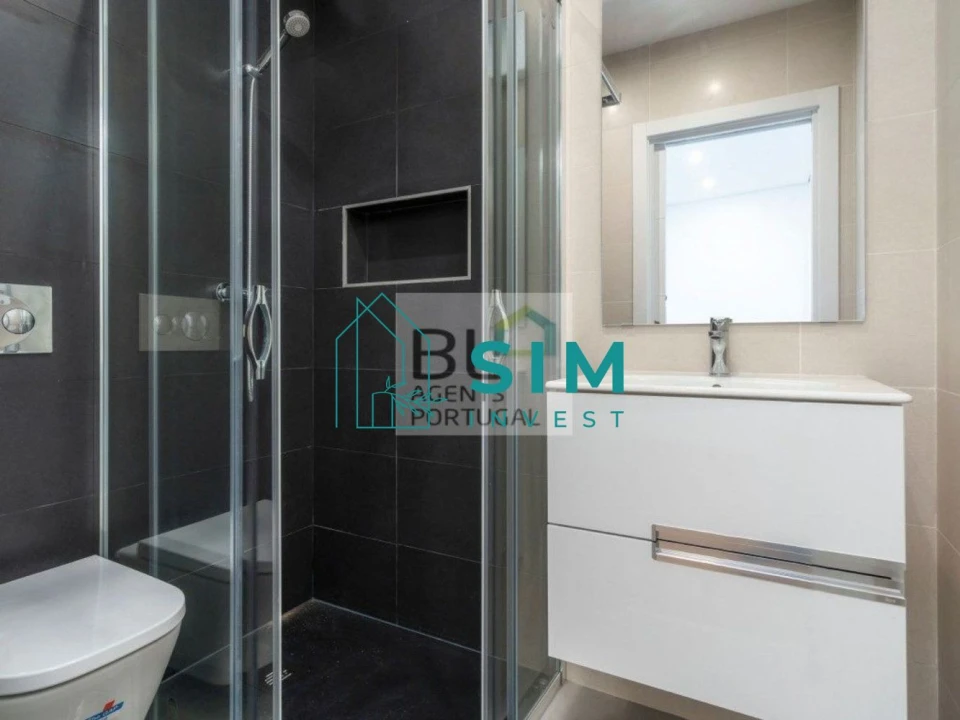 Apartamento T2 para Venda em Quelfes Foto 8