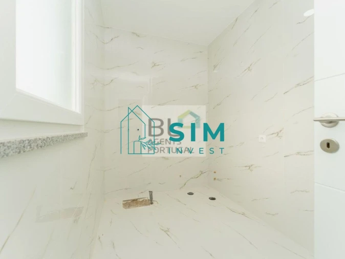 Moradia T4 para Venda em Atouguia da Baleia Foto 14