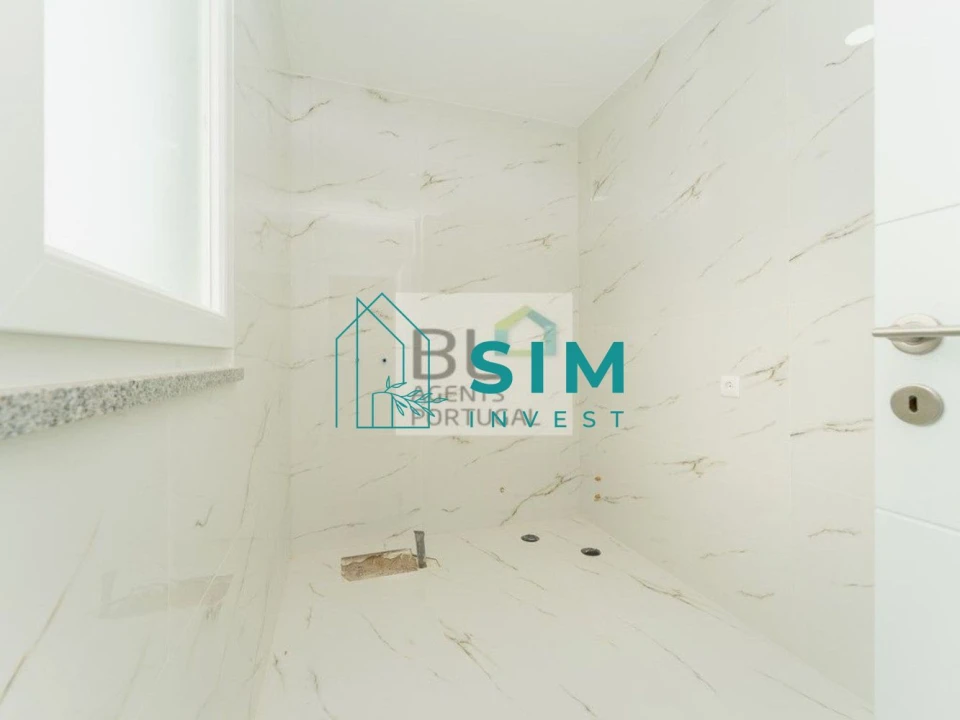 Moradia T4 para Venda em Atouguia da Baleia Foto 14