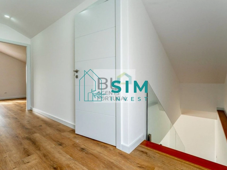 Moradia T4 para Venda em Atouguia da Baleia Foto 24