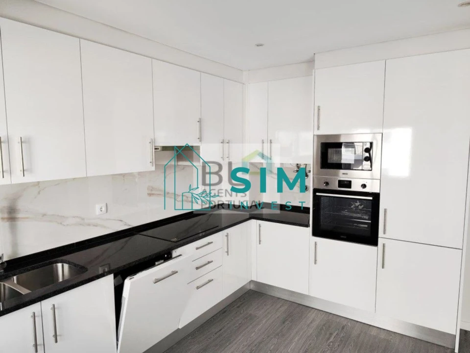 Apartamento T2 para Venda em Quelfes Foto 7