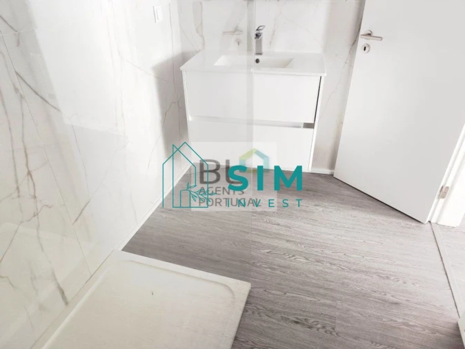 Apartamento T1 para Venda em Quelfes Foto 12