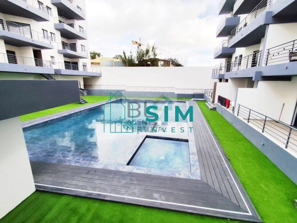 Apartamento T1 para Venda em Quelfes Foto 1