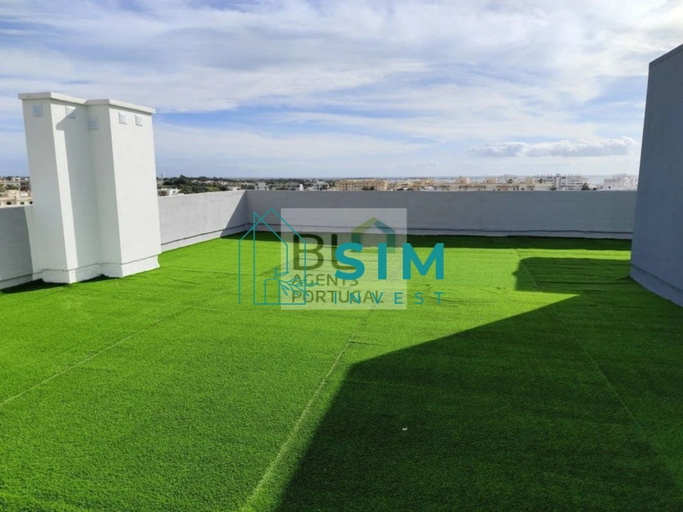 Apartamento T1 para Venda em Quelfes Foto 17