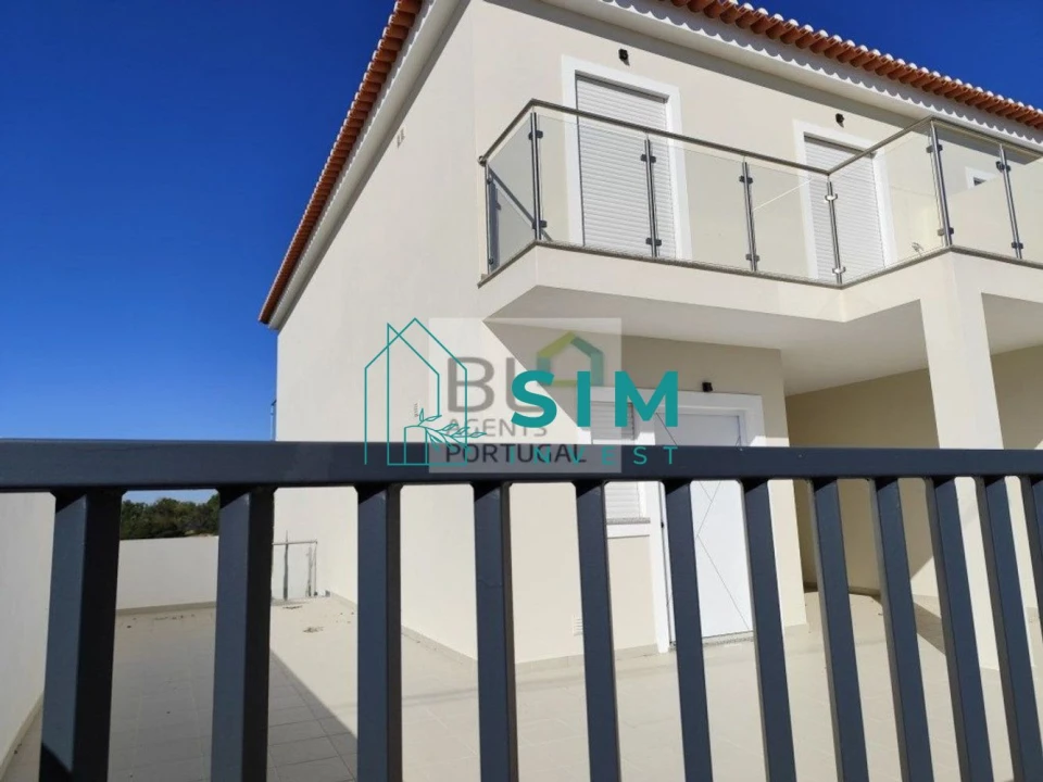 Moradia T2 para Venda em Altura Foto 1