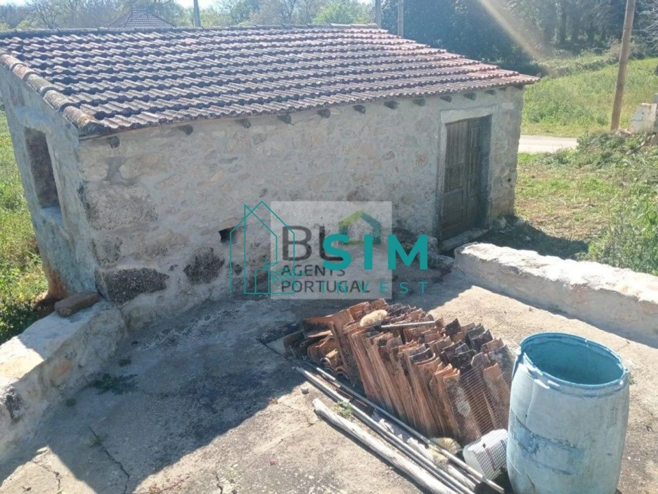 Moradia T3 para Venda em Abiul Foto 3