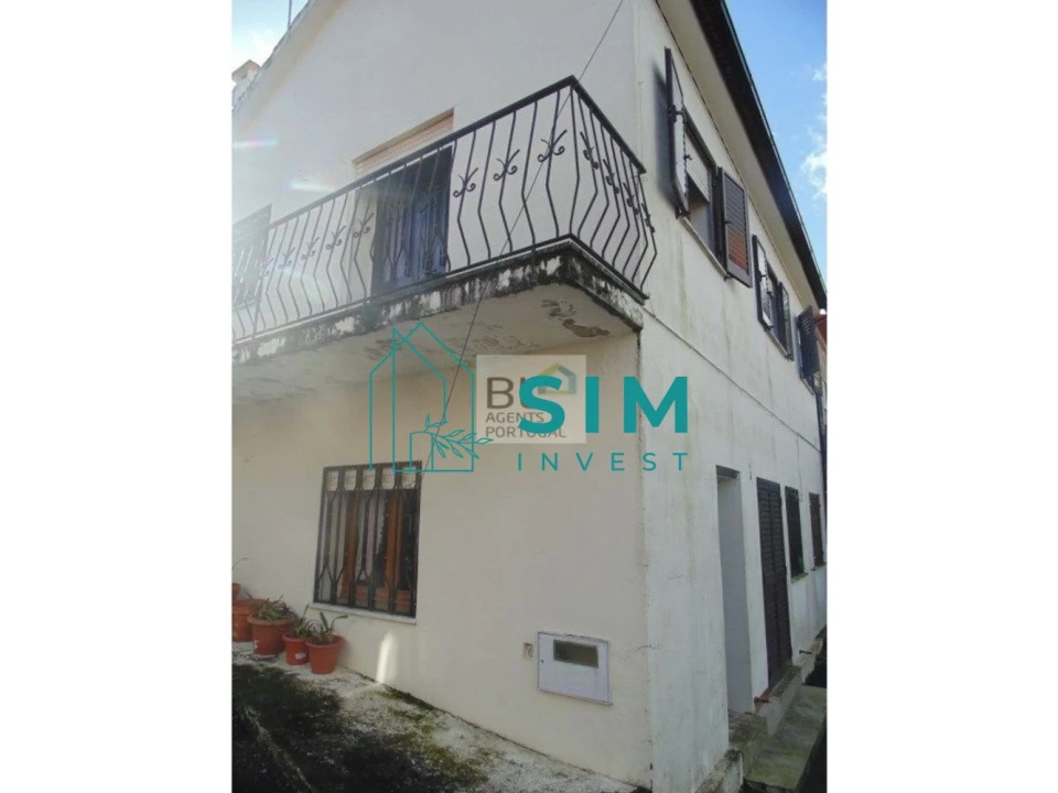 Moradia T3 para Venda em Messegães, Valadares e Sá Foto 2