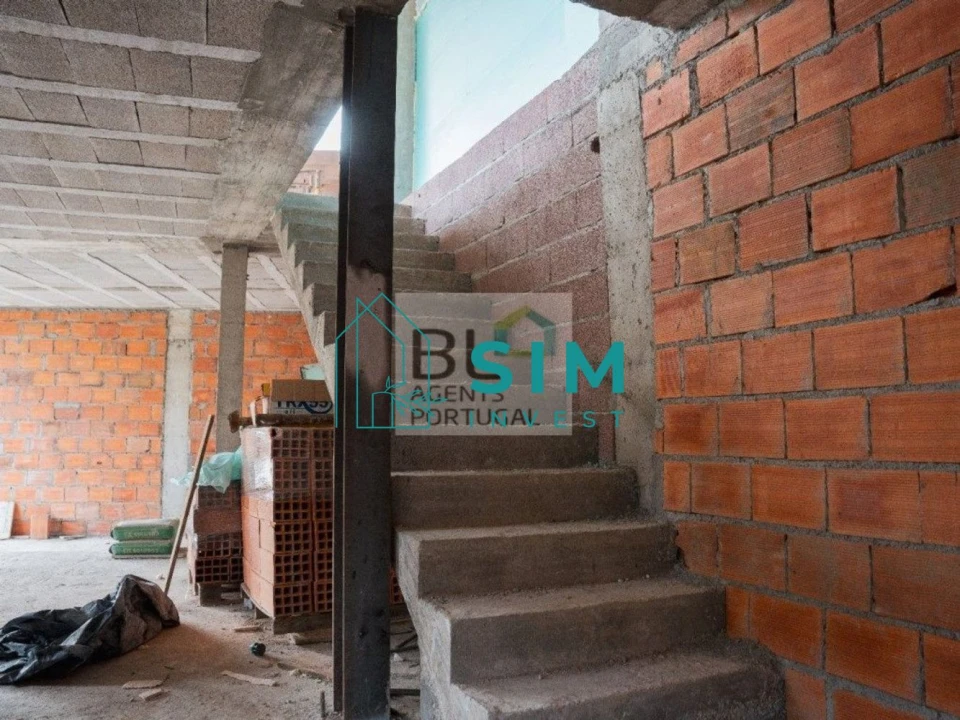 Moradia T3 para Venda em Alijo Foto 7