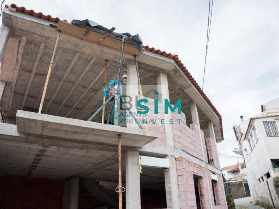 Moradia T3 para Venda em Alijo Foto 5